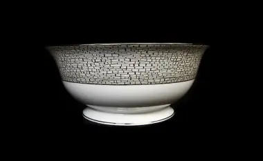 A white ceramic bowl